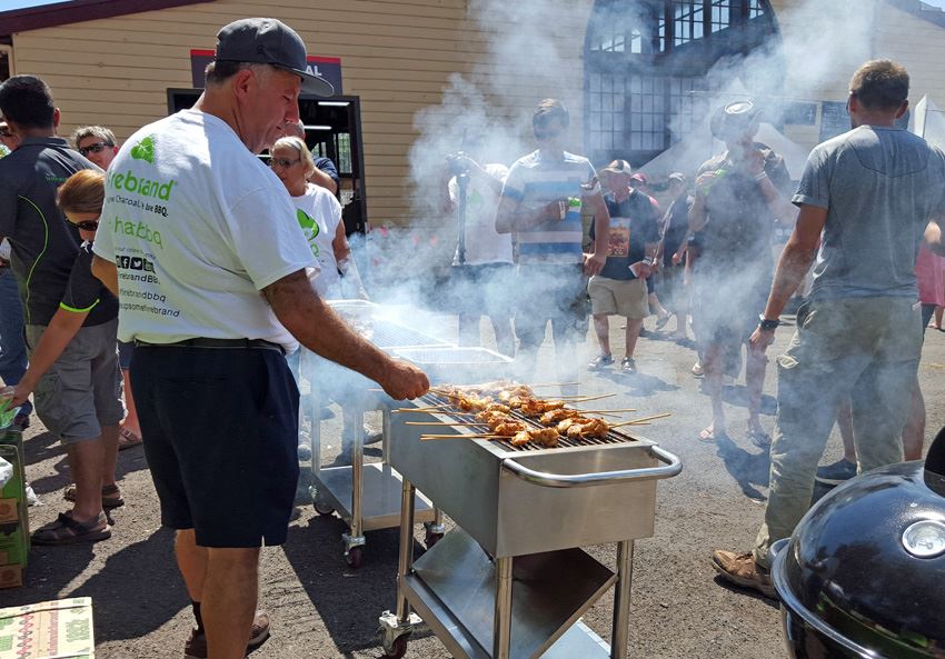 Smokin'.... theres nothing like the smell of BBQ in the air — at Orange Showground.