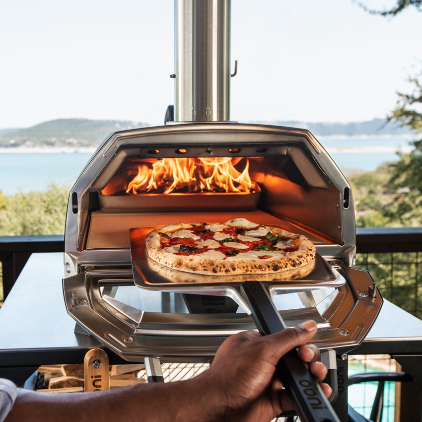 Ooni KARU 16 Portable Wood and Charcoal Fired Outdoor Pizza Oven -  Firebrand® BBQ